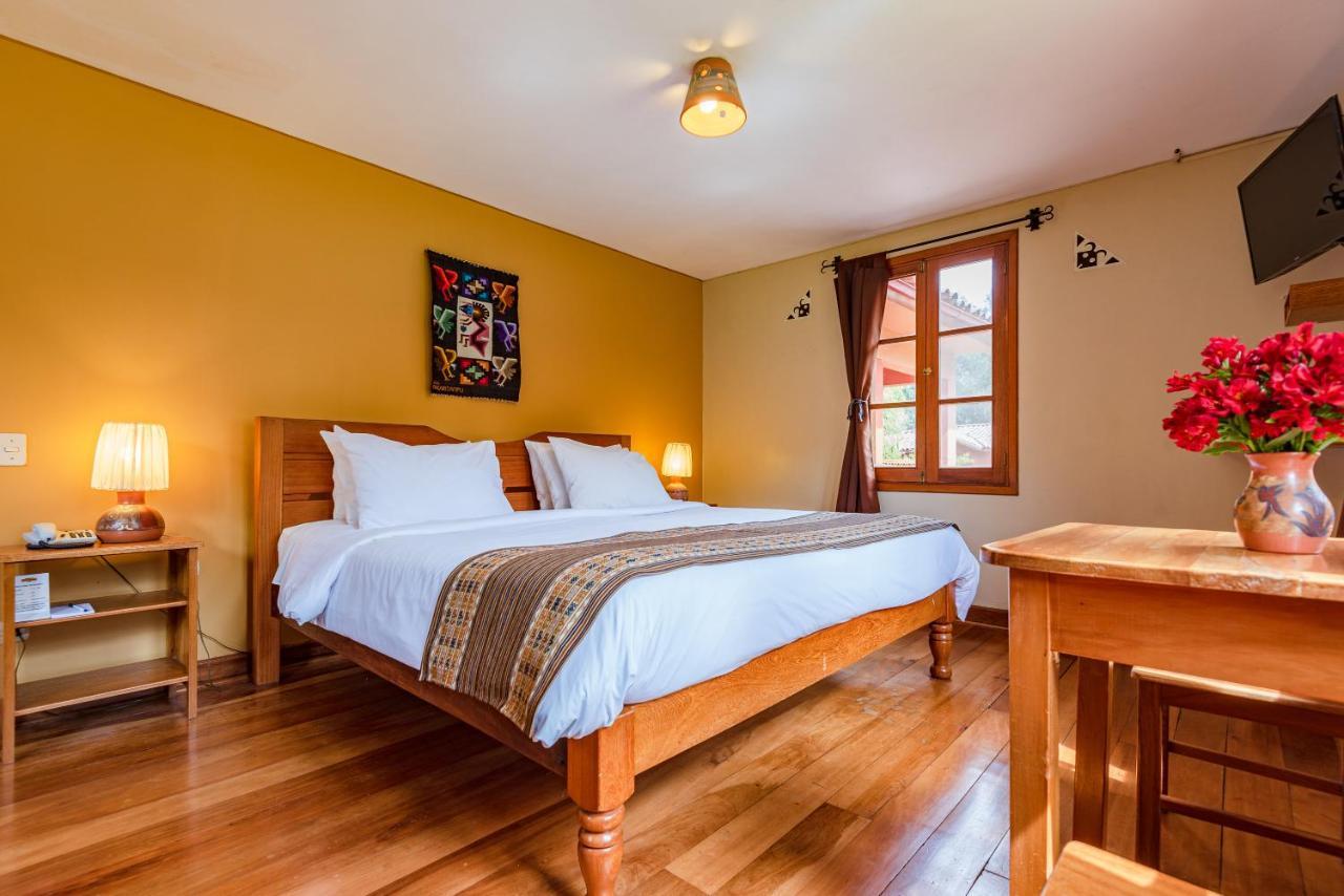 Hotel Pakaritampu Ollantaytambo Kültér fotó