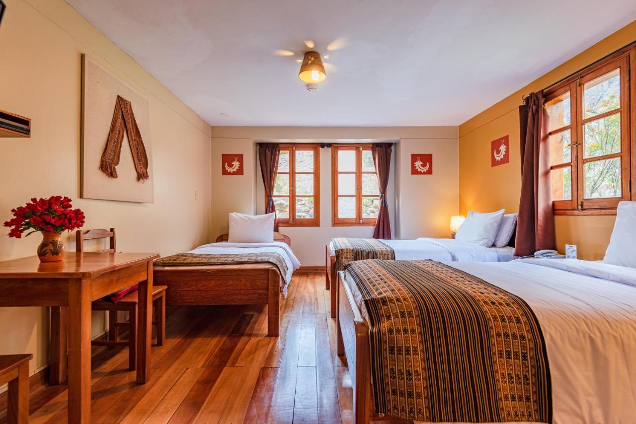 Hotel Pakaritampu Ollantaytambo Kültér fotó