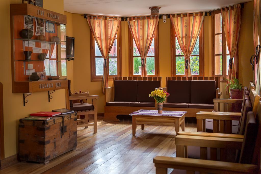 Hotel Pakaritampu Ollantaytambo Kültér fotó